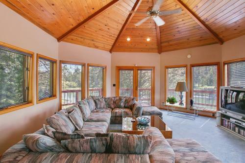 Big River Hideaway Three-bedroom Home