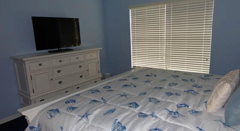 Runaway Beach Club Apartments