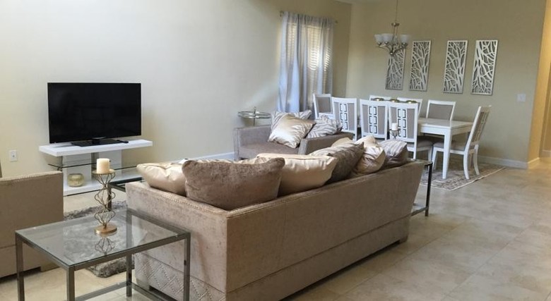 Paradise Palms Resort