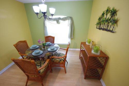 Loyalty Vacation Homes - Kissimmee
