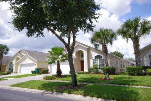 Loyalty Vacation Homes - Kissimmee