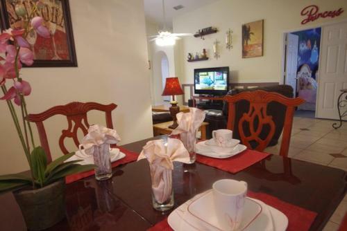 Loyalty Vacation Homes - Kissimmee