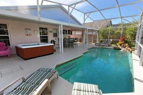 Loyalty Vacation Homes - Kissimmee