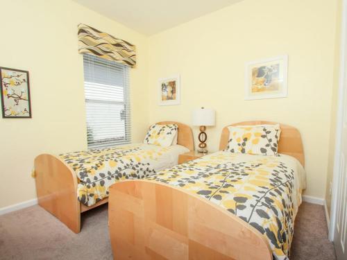 Comrow Villa 7739