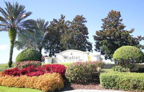 Spacious Vacation Home Rental House 77tb12