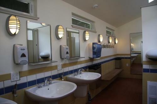 Hotel Lakedale Resort At Three Lakes