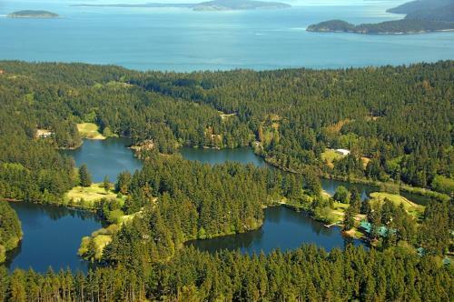 Hotel Lakedale Resort At Three Lakes