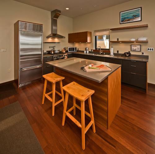Hotel Island Inn At 123 West