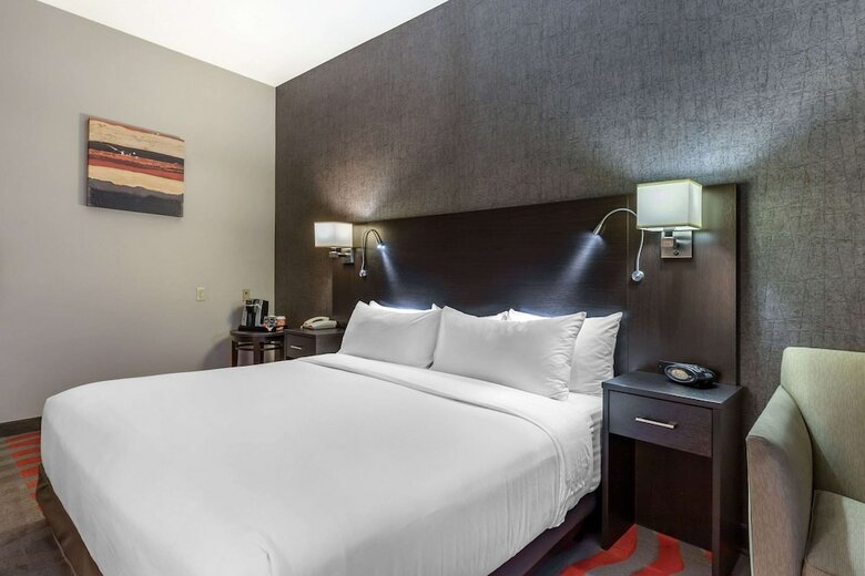 Hotel Comfort Suites Boise West Meridian