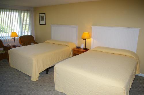 Chatham Highlander Motel