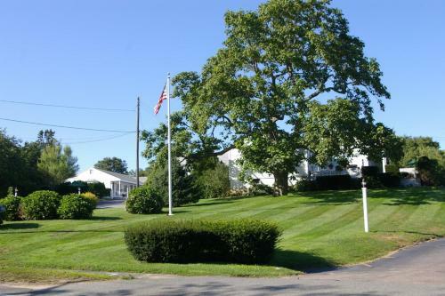 Chatham Highlander Motel