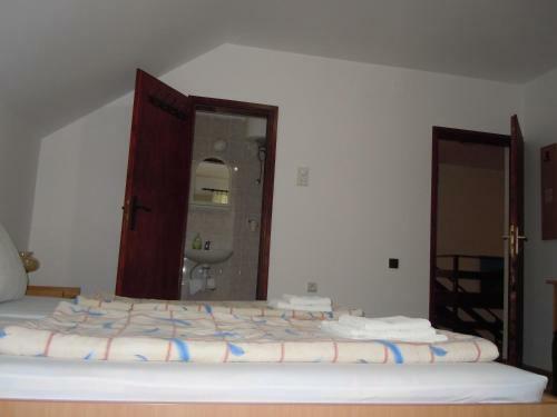 Hostal Guest House Vila Biljana