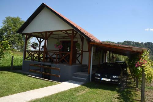 Holiday Home Ku?ica Na Drvetu