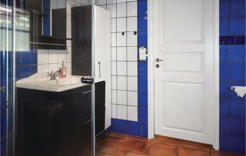 Four-bedroom Holiday Home In Blentarp