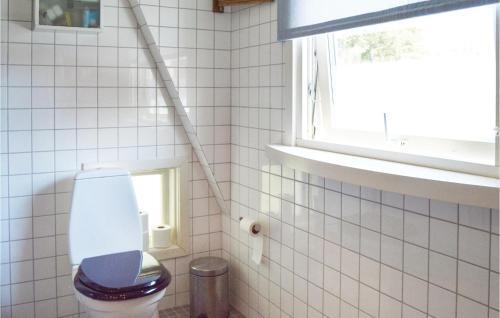 Three-bedroom Holiday Home In Saltsjo-boo