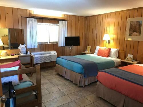 Motel White Eagle Inn & Family Lodge