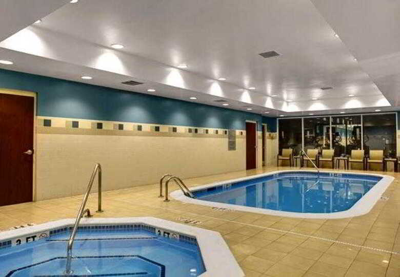 Hotel Courtyard Chapel Hill