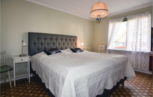 One-bedroom Holiday Home In Sjotorp