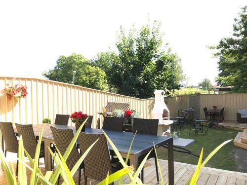 Bed & Breakfast J�rnv�gshotellet I Skara