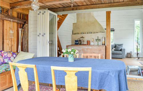 Three-bedroom Holiday Home In Vasterljung