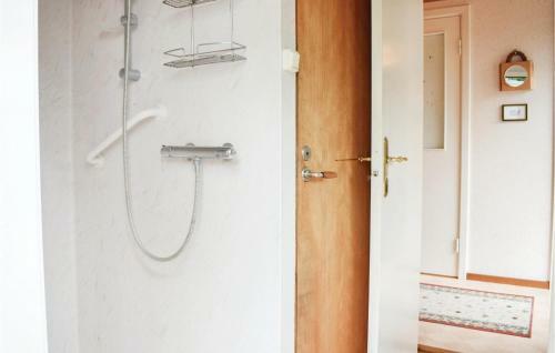 Four-bedroom Holiday Home In Vejbystrand