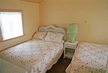 Motel Shorelands Guest Resort & Condominiums