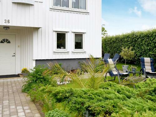 One-bedroom Holiday Home In Lysekil 11