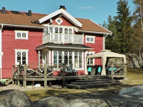 Three-bedroom Holiday Home In Vaxholm
