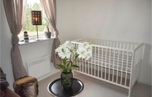 Two-bedroom Holiday Home In Vikbolandet