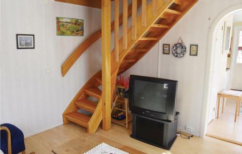 Two-bedroom Holiday Home In Svanesund