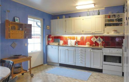 Three-bedroom Holiday Home In Ahus