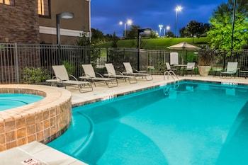 Hotel Staybridge Suites Kansas City-independence