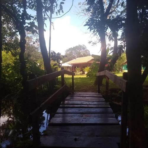 Hostal Casa De Campo Charme Da Serra Da Bodoquena