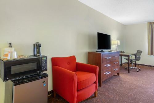 Hotel Quality Inn & Suites Lakewood