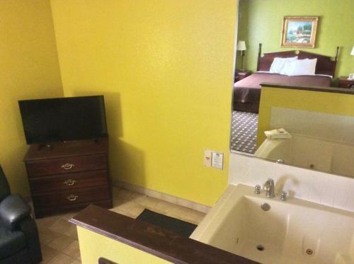 Hotel Country Hearth Inn - Bowling Green