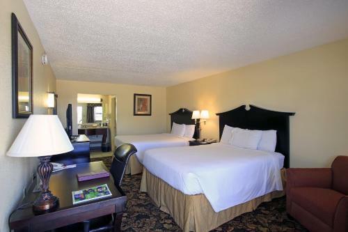 Hotel Plaza Inn Midland
