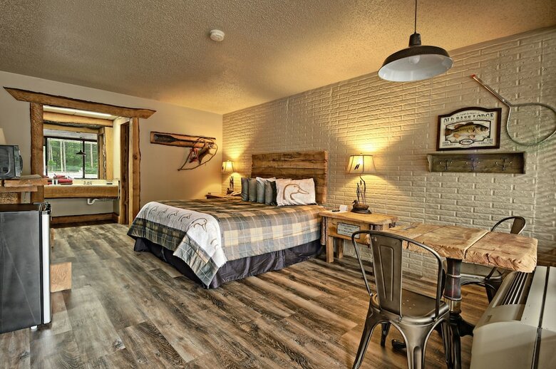 Hotel Stonegate Inn