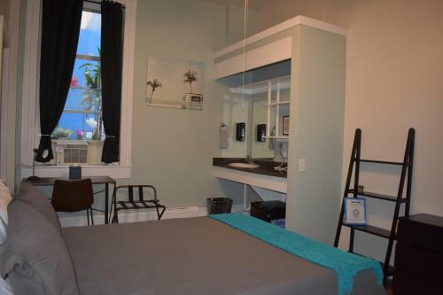 Hostelling International San Diego Downtown