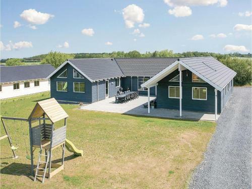 Holiday Home Strandbakken P-589