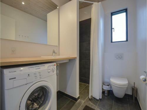 Four-bedroom Holiday Home In Ebeltoft