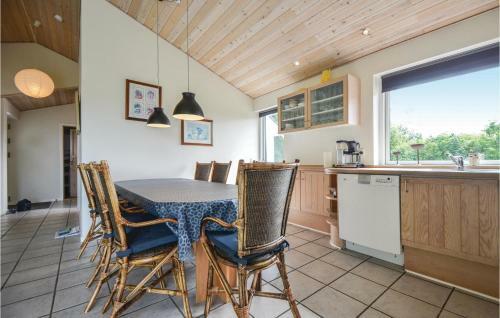 Four-bedroom Holiday Home In Ebeltoft