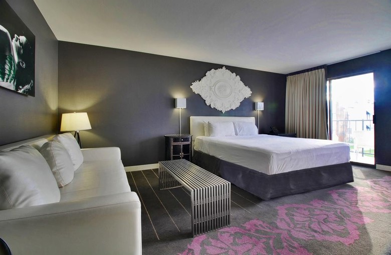 Hotel Serene, A Vegas Resort