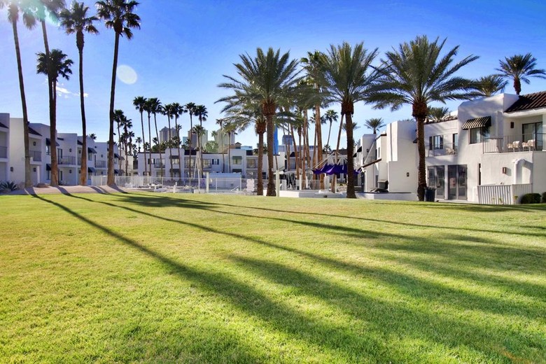 Hotel Serene, A Vegas Resort