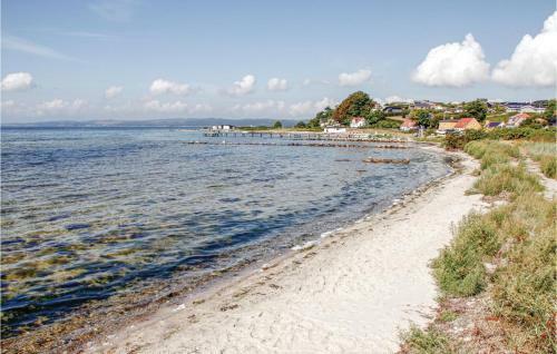 Eight-bedroom Holiday Home In Ebeltoft