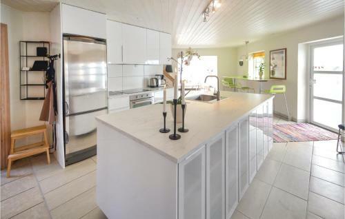 Eight-bedroom Holiday Home In Ebeltoft