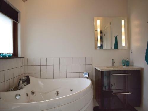 Three-bedroom Holiday Home In Ebeltoft