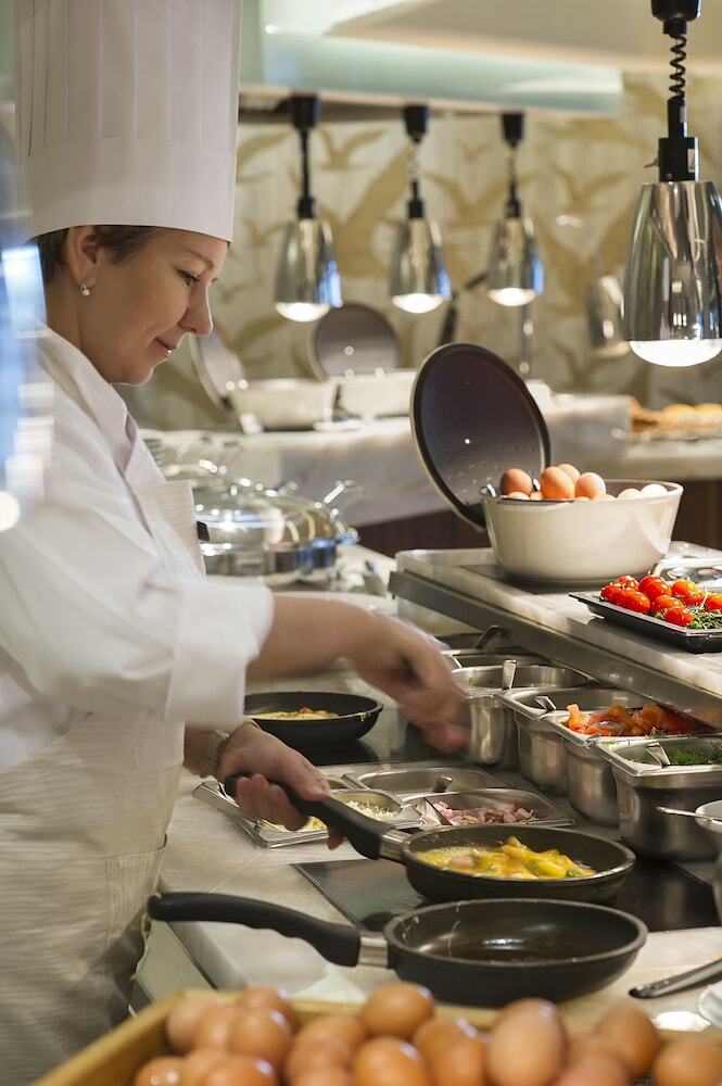 Four Seasons Hotel