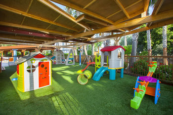 Hotel Cavo Maris Beach