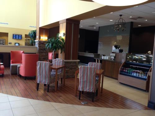 Hotel Embassy Suites Columbus - Airport
