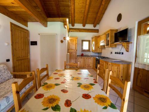Peaceful Apartment With Terrace In Antey-saint-andre
